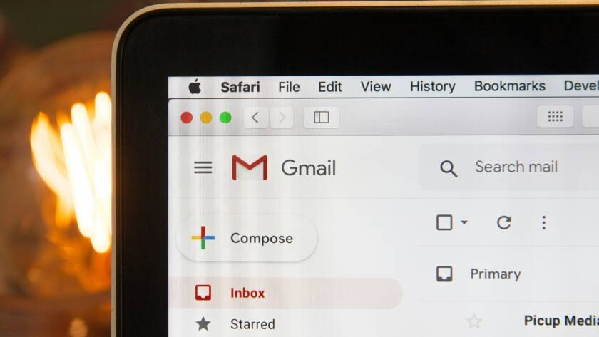Tutorial para registrar un dominio en Squarespace y conectarlo con Google Workspace para tener email corporativo.